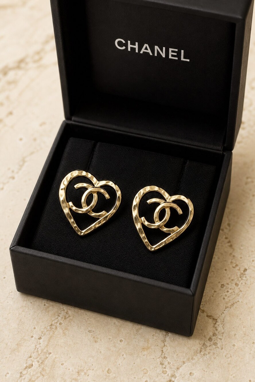 CHANEL Classic Parisian Earrings Style 26 | New with Box - Picture 4 of 9
